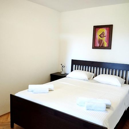 Holiday House Pinus Pinea วิกานย์ ภายนอก รูปภาพ