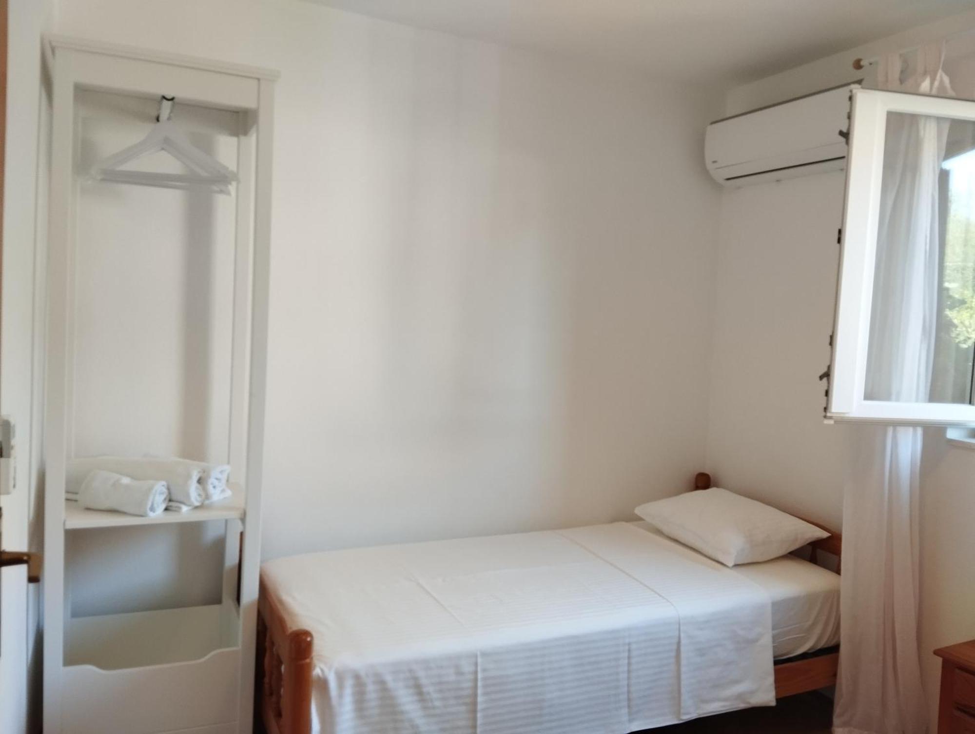 Holiday House Pinus Pinea วิกานย์ ภายนอก รูปภาพ